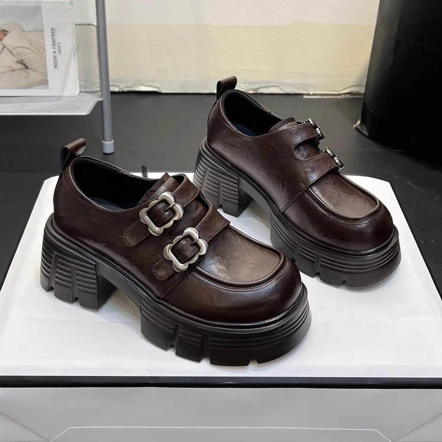 Sepatu untuk wanita kualitas b - Women'S Fashion Trends Autumn 2025 ulasan dan harga