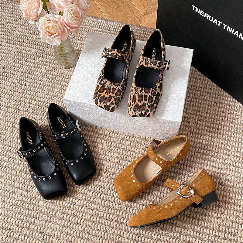 Sepatu Mary Jane Hak Rendah Ri - Women Fashion Korean ulasan dan harga